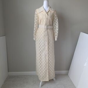 Vintage Cream Lace Maxi Dress with Belt